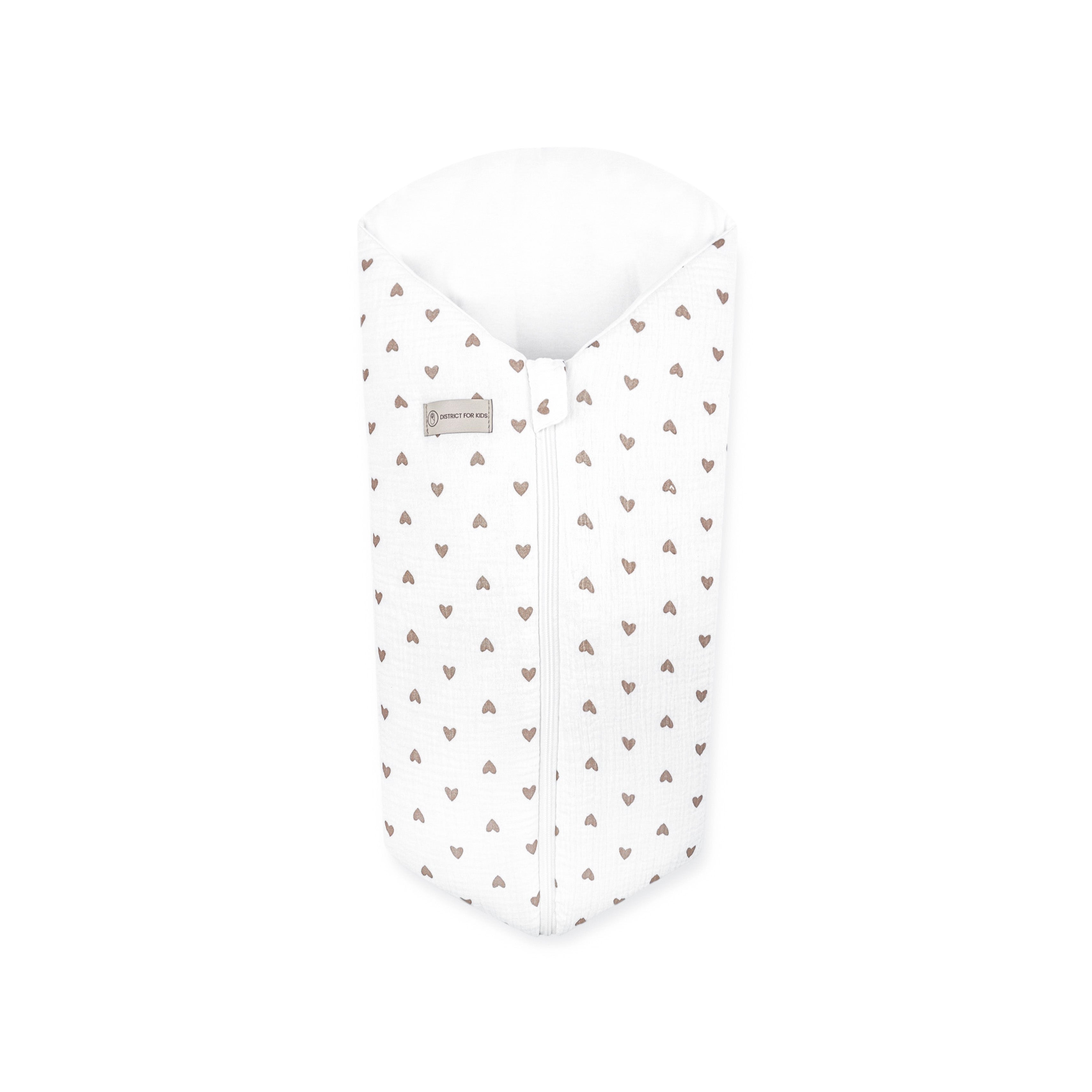 Pucksack Musselin Brown Heart mitwachsend – Ganzjahres Babyschlafsack