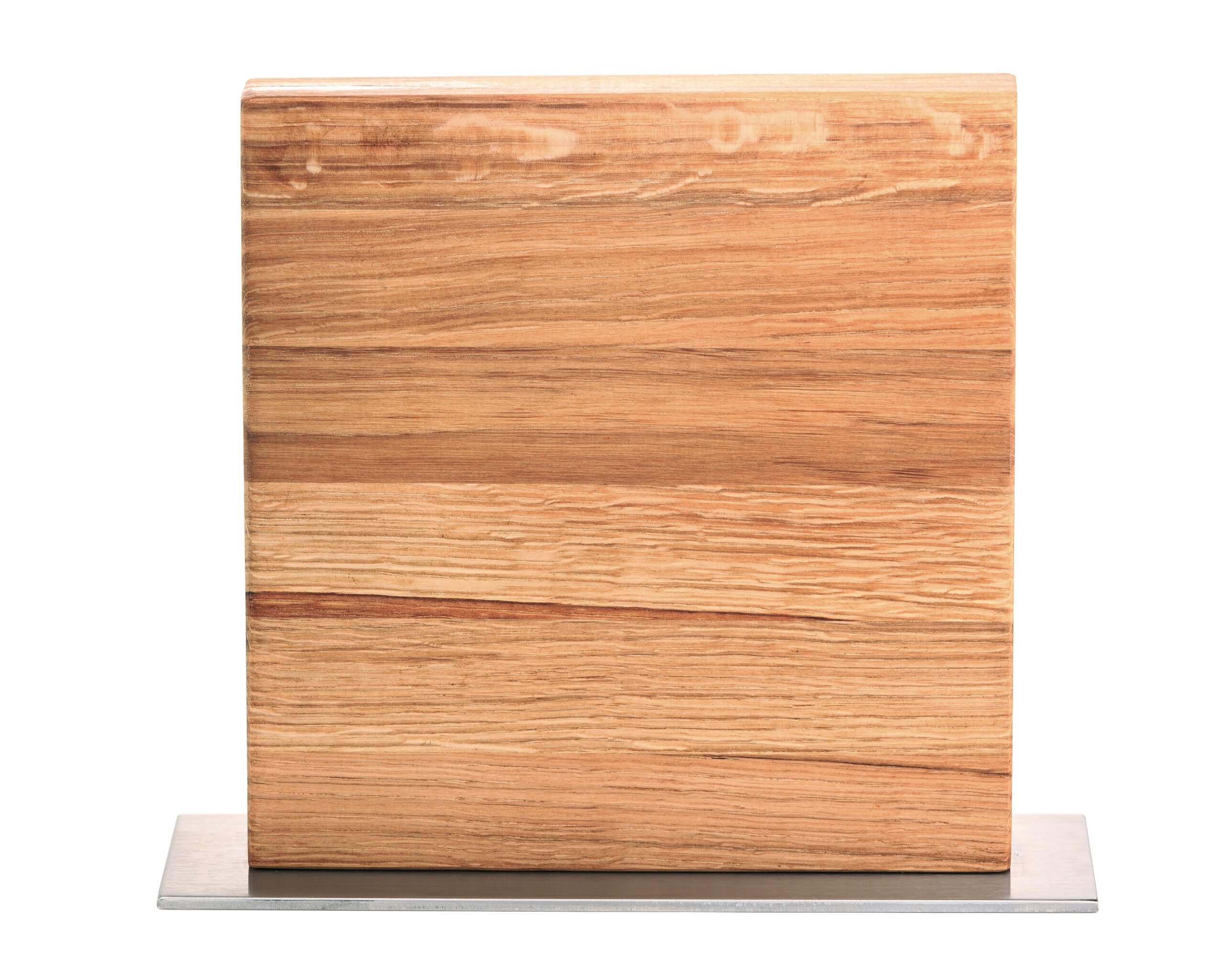 Magnetischer Messerblock aus Eichenholz in Handarbeit