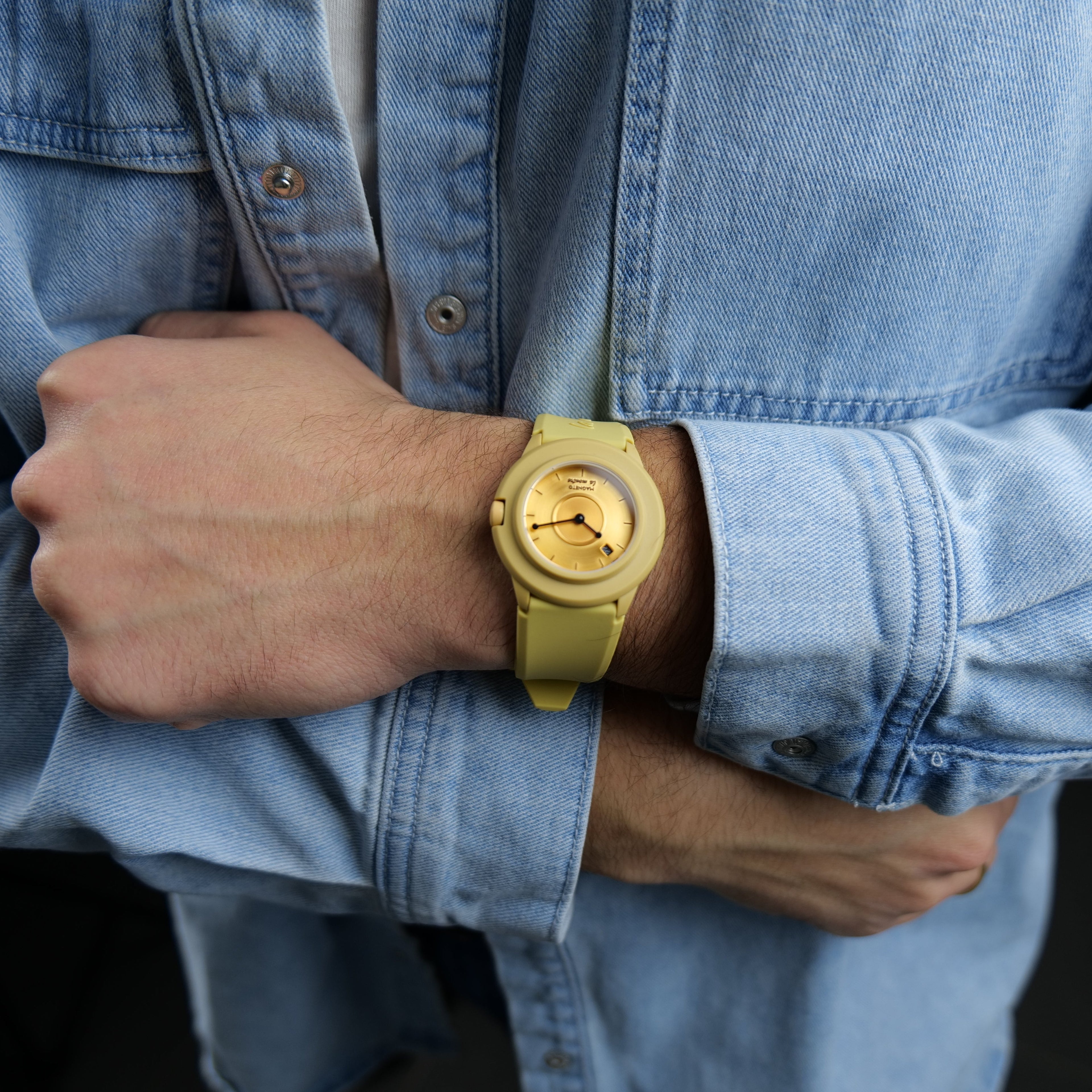 La Montre Yellow