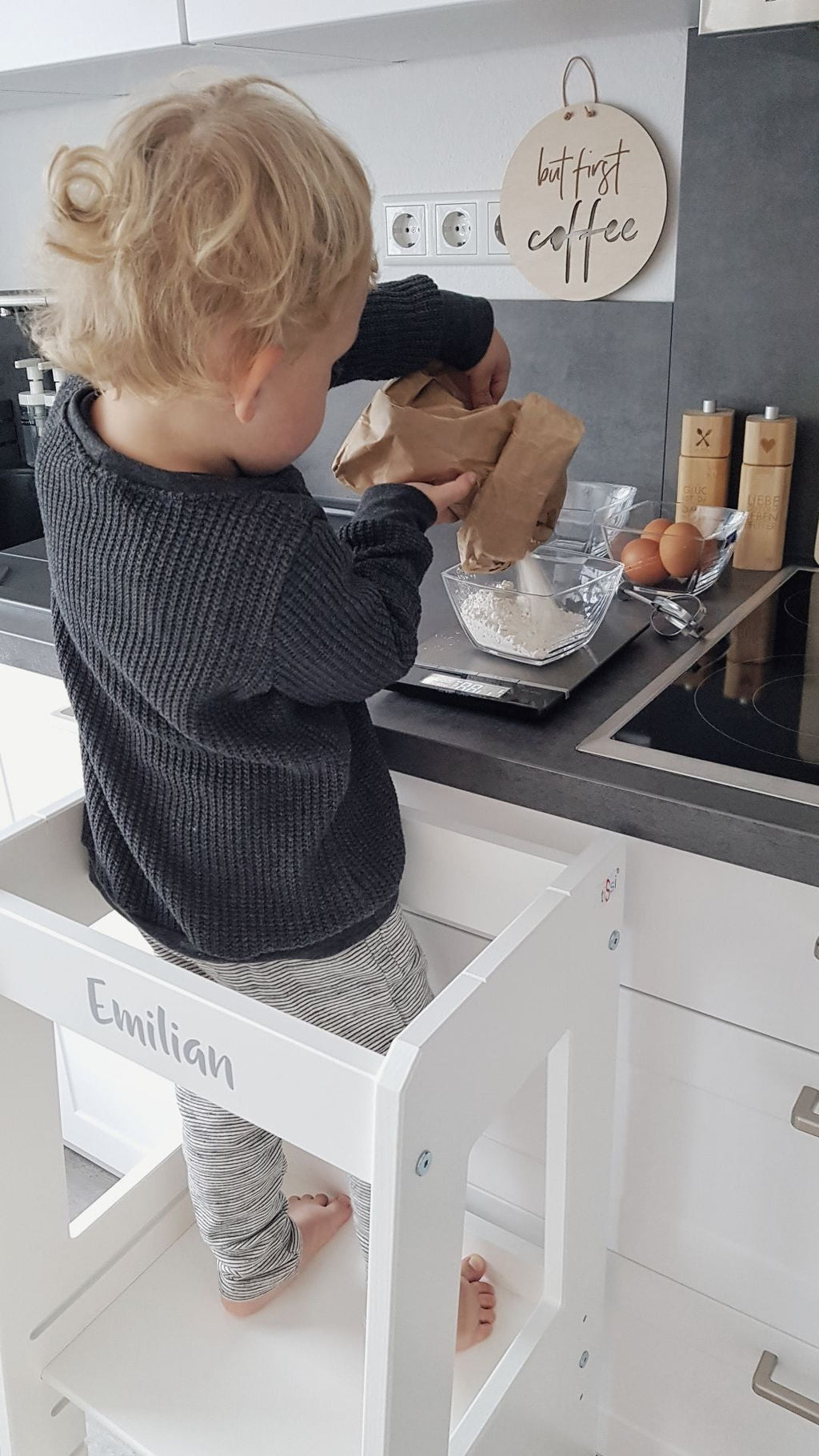 Lernturm Felix - Learning tower - Holz weiß | tiSsi® by Schmatzepuffer® "gratis personalisierbar"