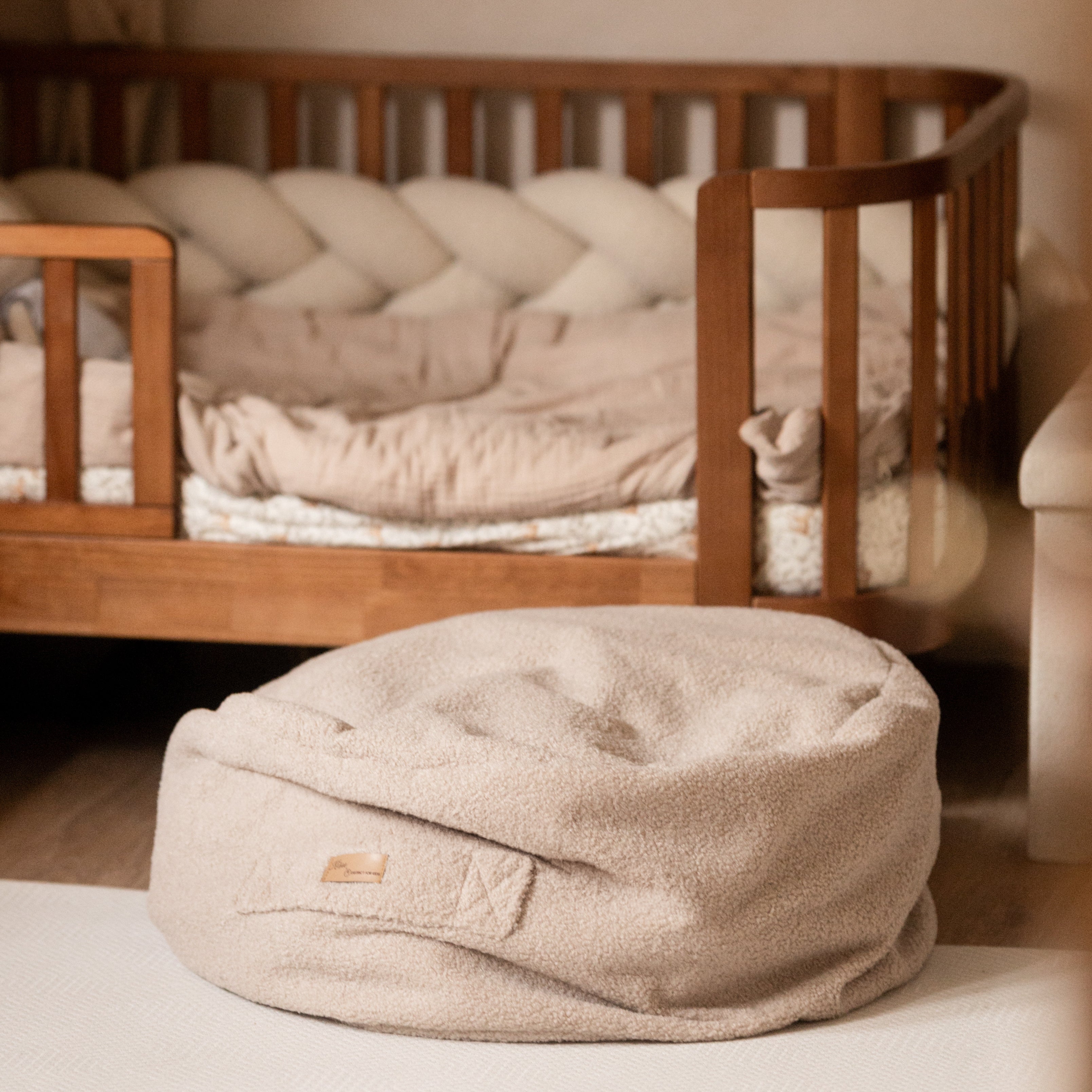 Sitzsack Boucle Teddy mit Stauraum | Hide and Seat by Kisu