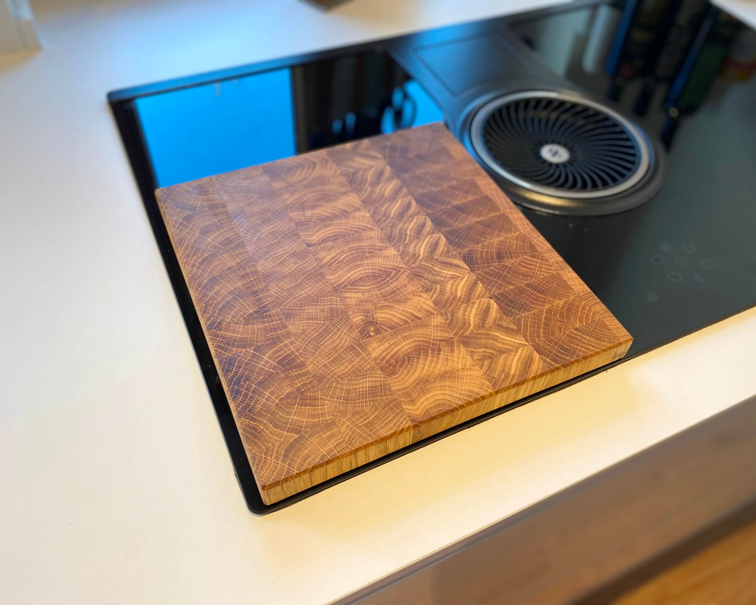 Eichenholz Stirnholz Schneidebrett in Handarbeit