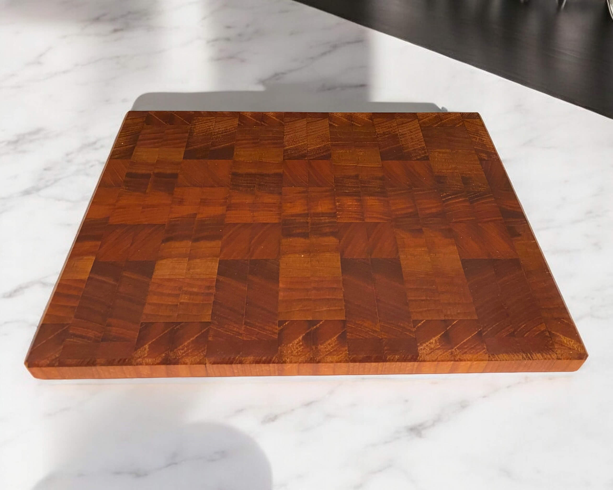 Kirschholz Stirnholz Schneidebrett in Handarbeit