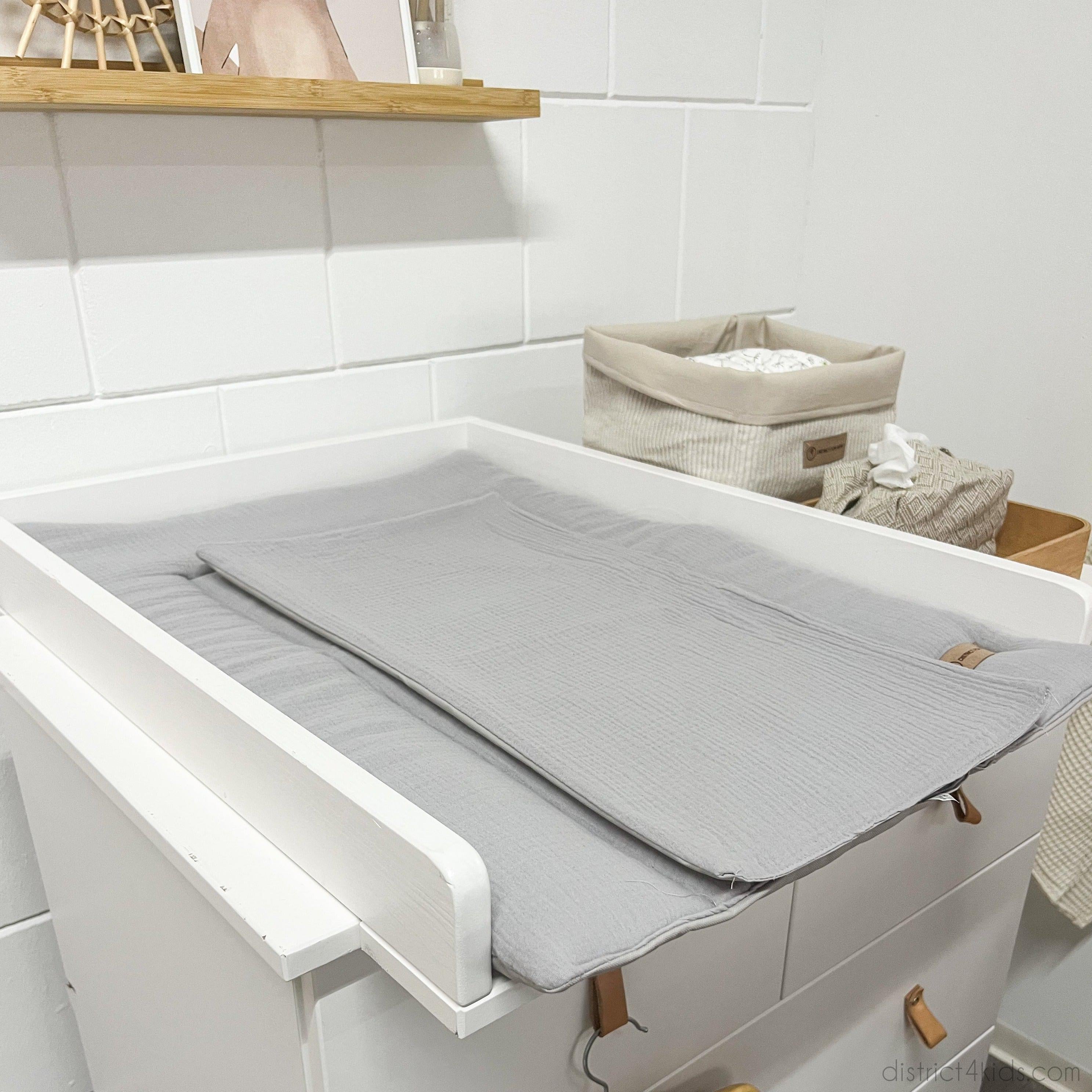 Wickelauflage Musselin mit Unterlage – natürlich & kuschelig für dein Baby