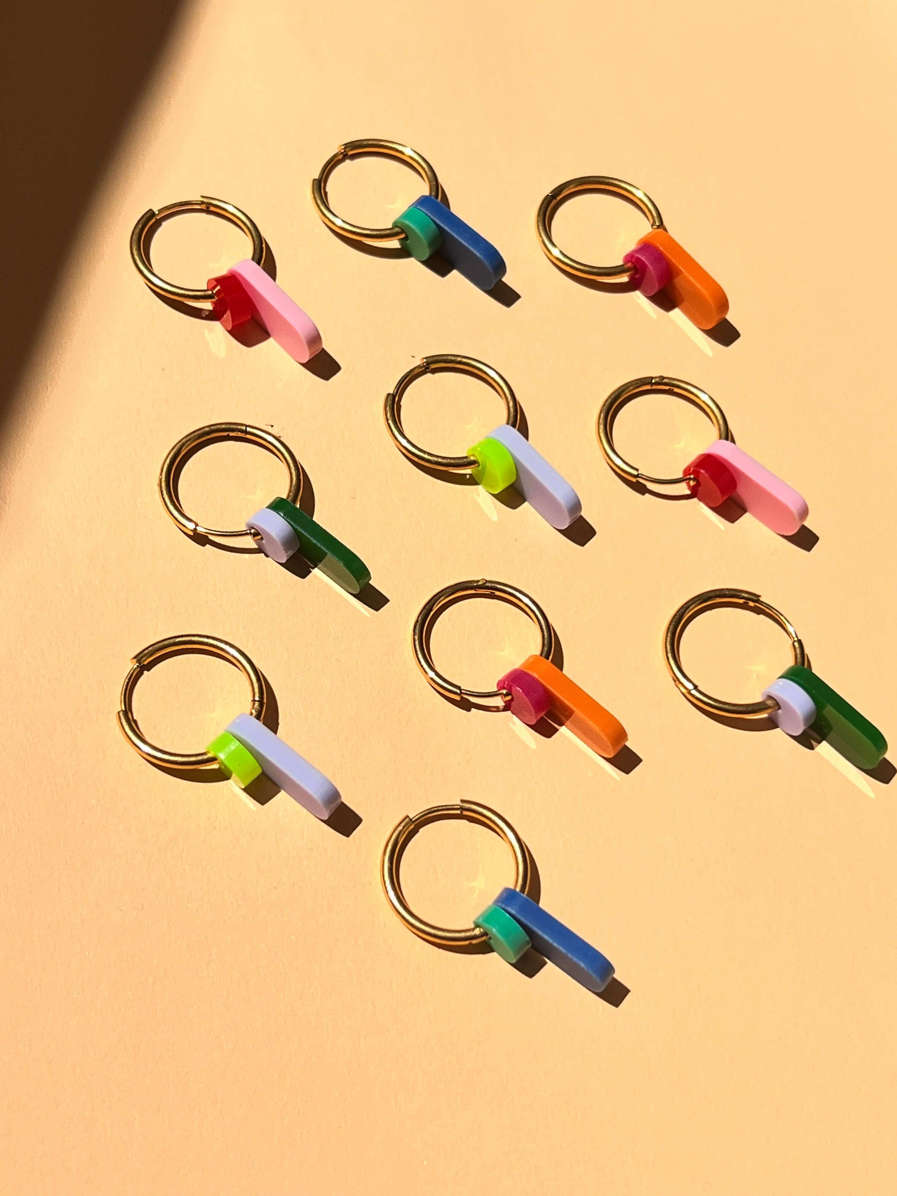 Dopamine Colors Creolen in grün/lila