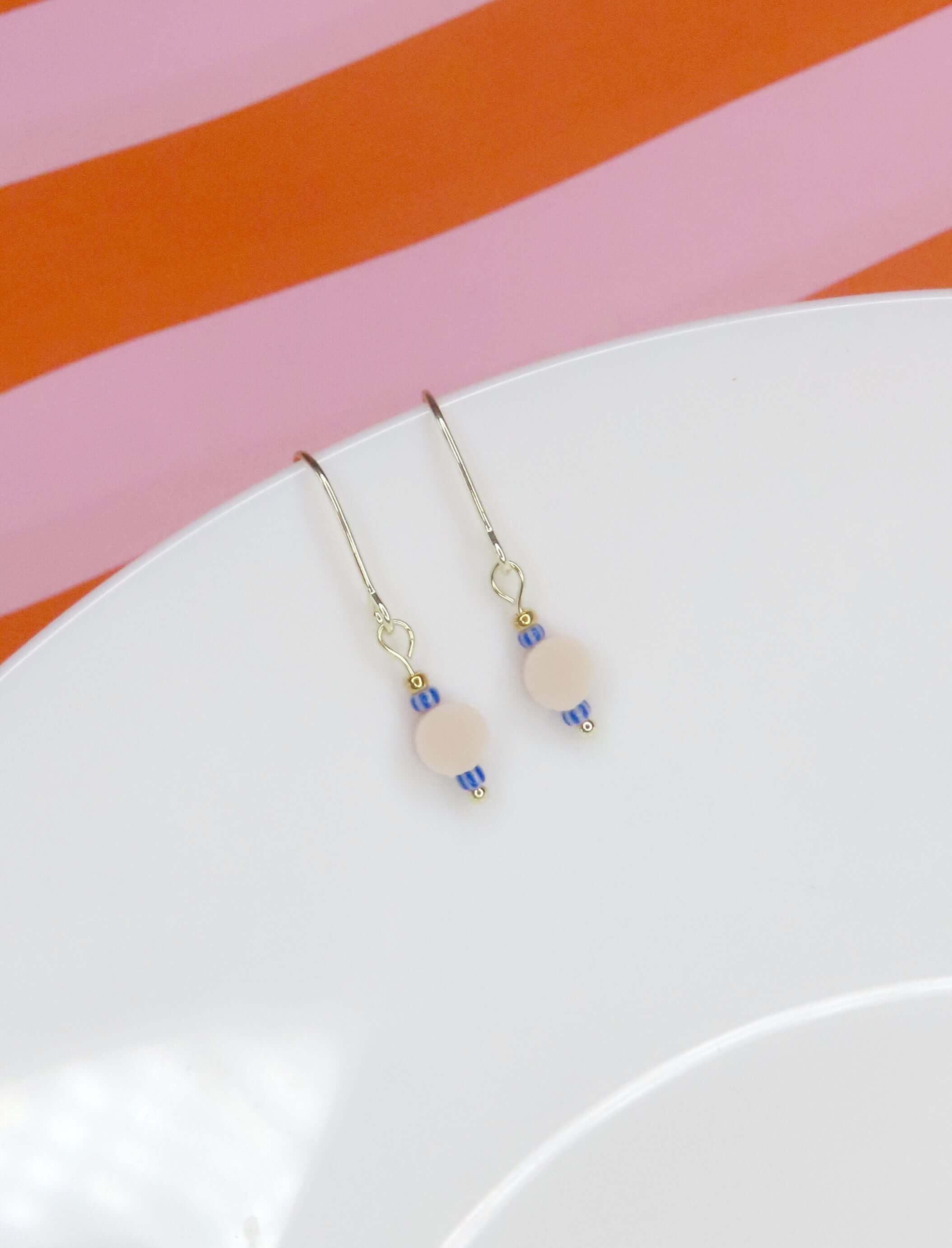 Color Treats Ohrringe Ostsee mit gold filled Elementen