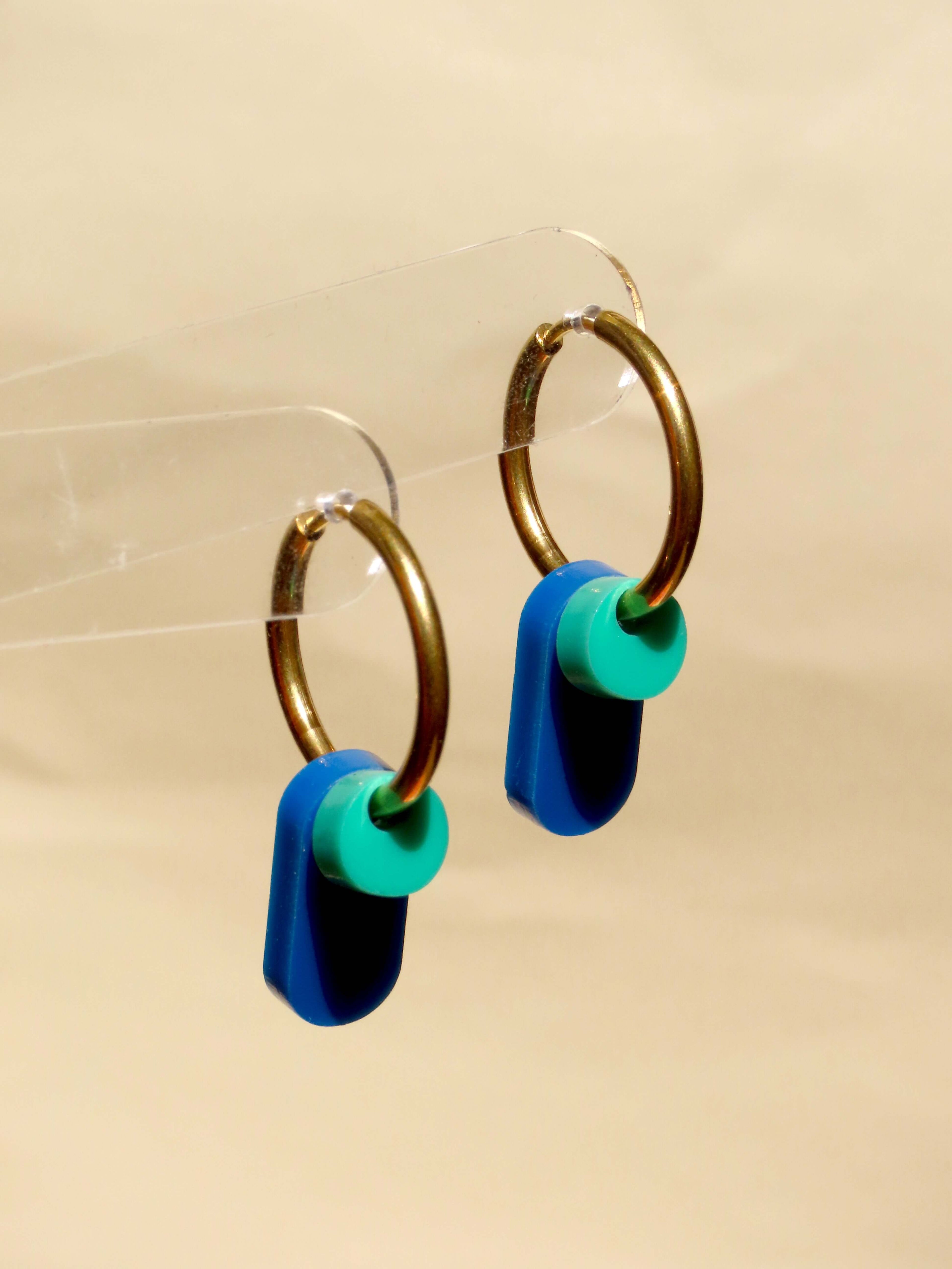 Dopamine Colors Creolen in blau/türkis