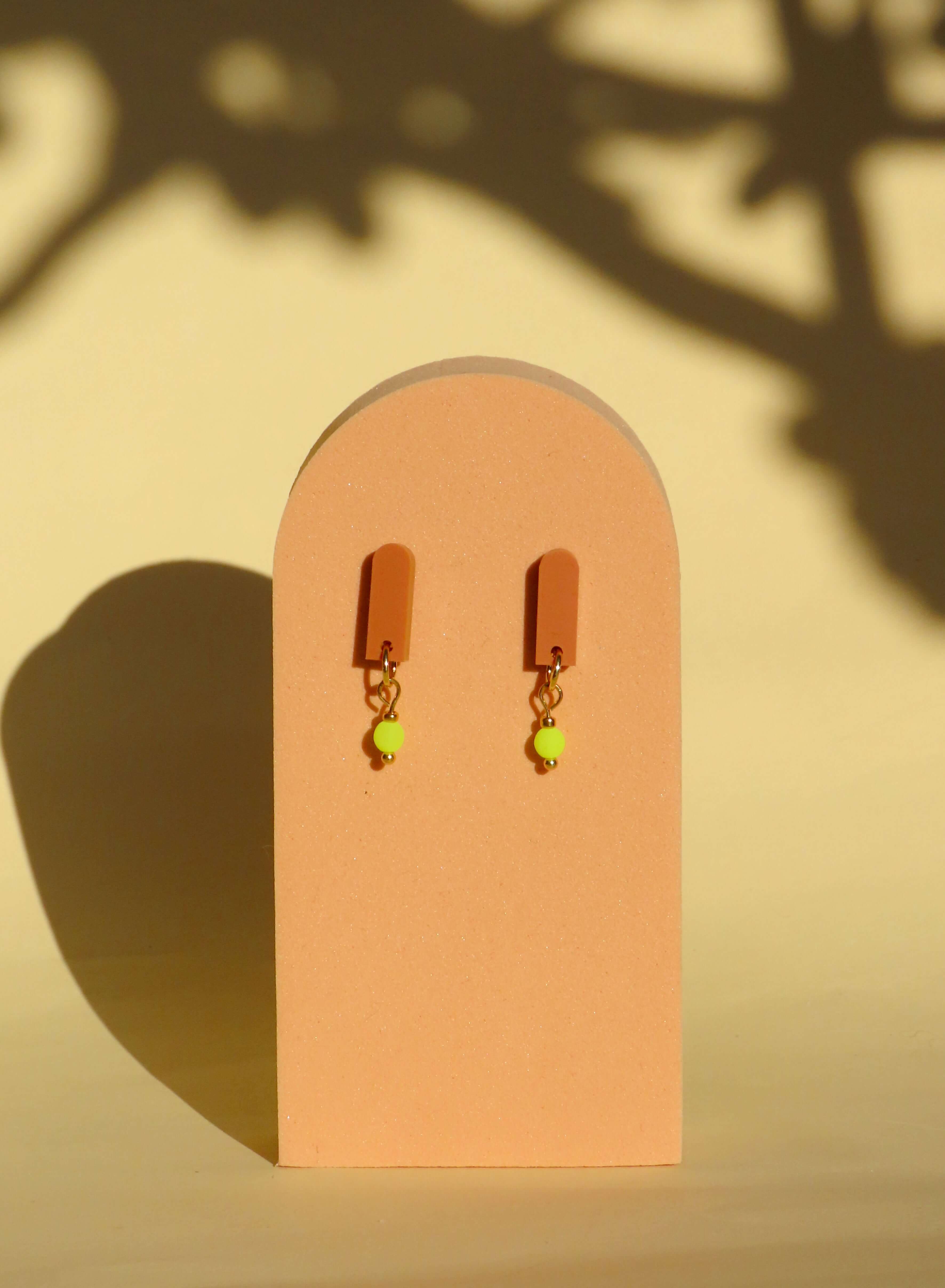 Terracotta Neon Gelb Paula Ohrringe